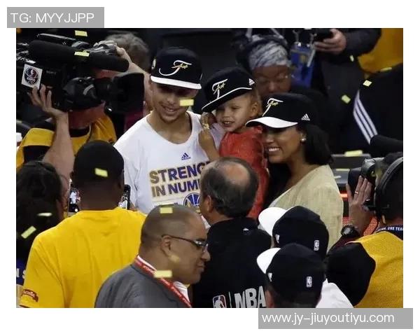 夸梅评价库里球技出众但个人生活粗心库嫂言论引发争议