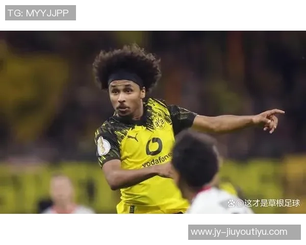 曼联对多特边锋阿德耶米表现出兴趣球探主管与其关系密切