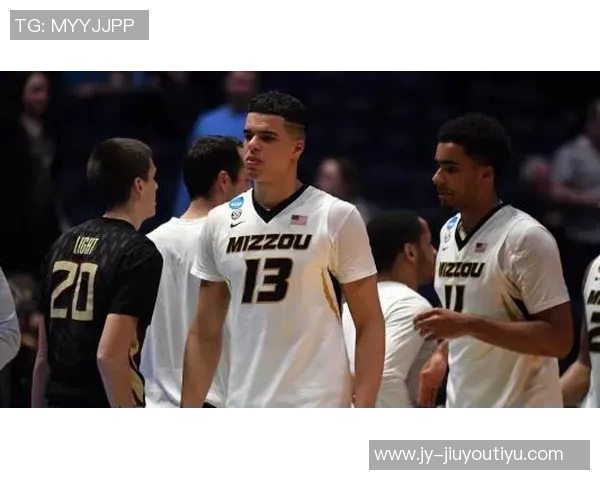 小迈克尔波特谈进攻配合与克洛尼的显著进步与团队默契