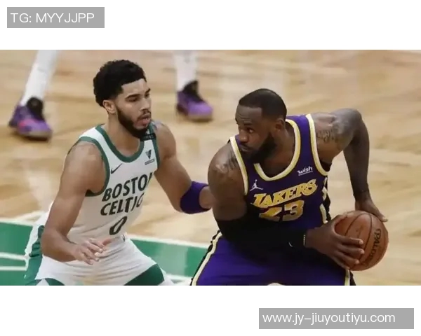 帕金斯称赞绿军三巨头KG是球队最佳球员最全面最关键