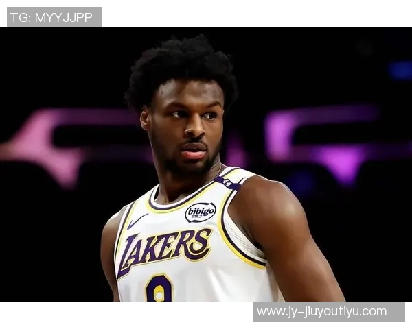 夸梅直言布朗尼不配打NBA认为他像抢银行一样夺走机会