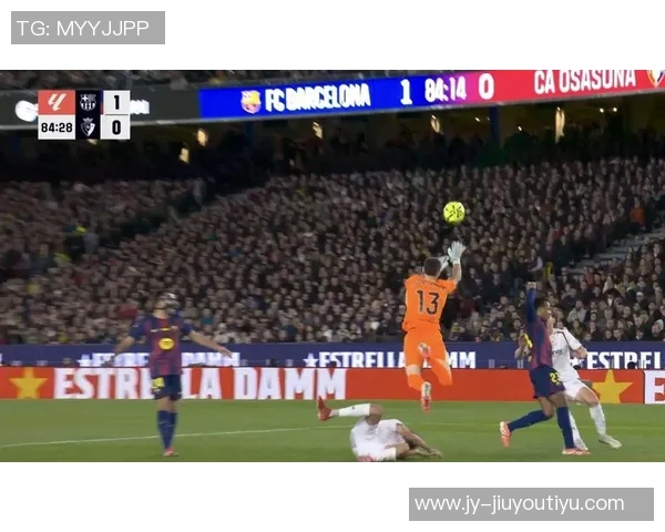 西甲引入VAR后首次开场12分钟内两次更改主裁判罚引发热议