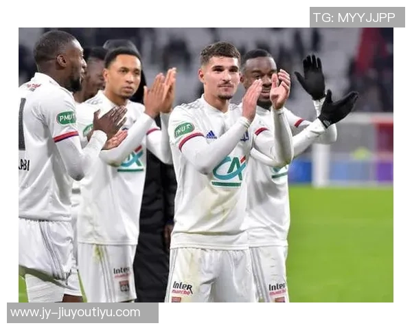 27岁奥亚尔曾被枪手看中现身价仅850万欧远赴沙特发展未达预期 27岁奥亚尔曾被枪手看中现身价仅850万欧远赴沙特发展未达预期