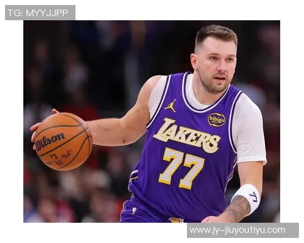 老詹新称号引热议魔仙哥曝与布朗尼东契奇同场竞技趣事