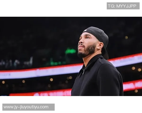 塔图姆训练中扣篮引发热议马祖拉幽默回应医学院未毕业的趣事