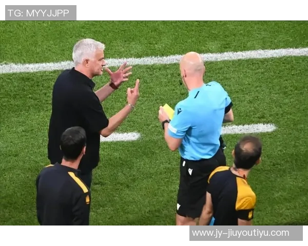 泰勒回忆欧联决赛遭围堵经历称并无重大误判影响比赛结果